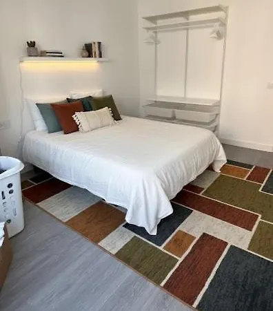 Barca Stadium - Modern 4 Bedroom *