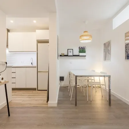 Barca Stadium - Modern 4 Bedroom L'Hospitalet de Llobregat